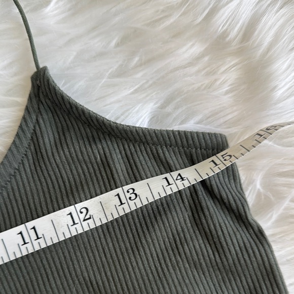 Green Ribbed Crop Top - Picture 7 of 9